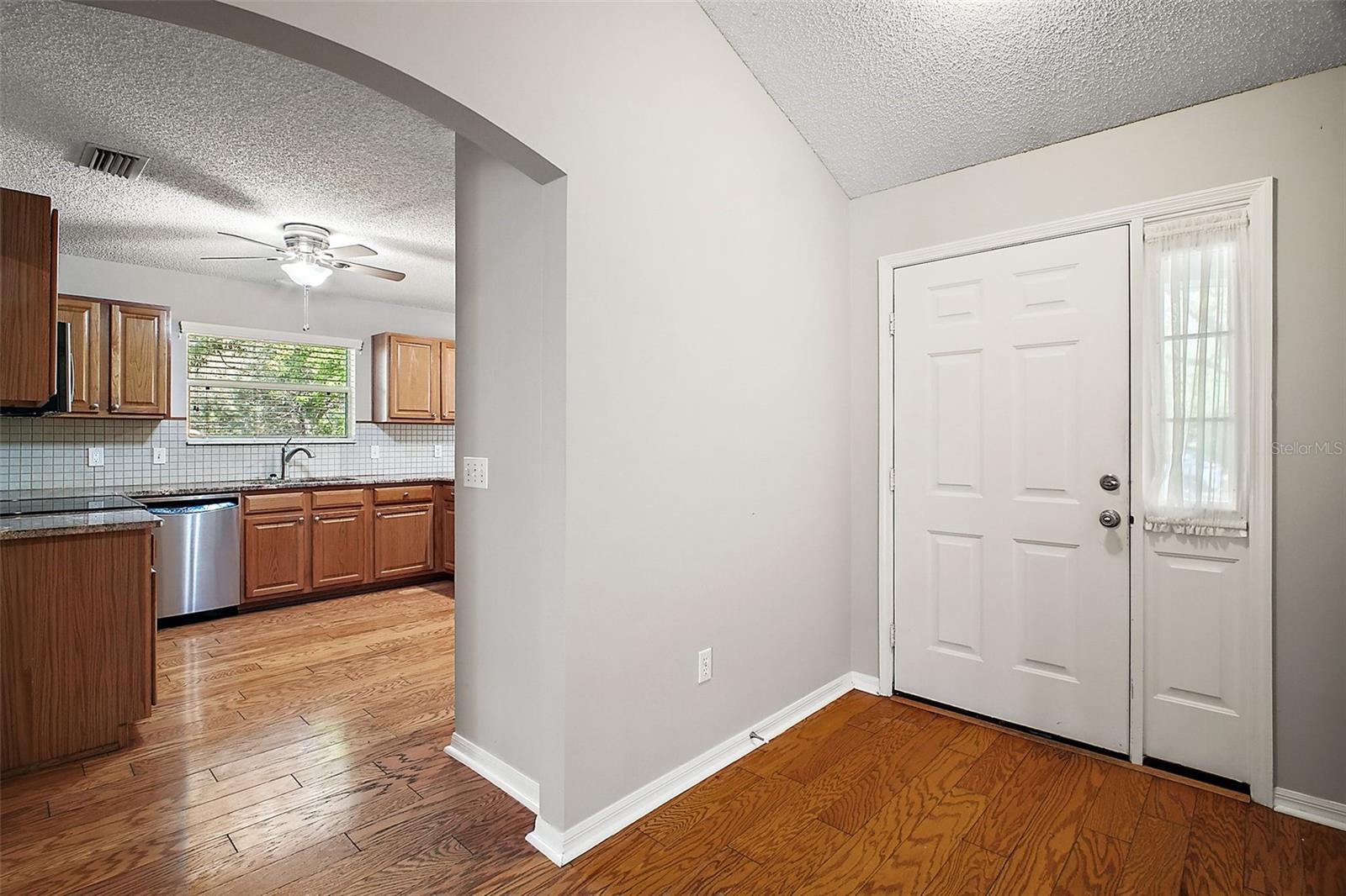 811 HARPER PL, LADY LAKE, FL, 32159