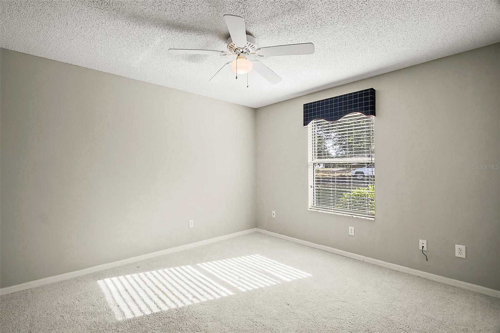 811 HARPER PL, LADY LAKE, FL, 32159