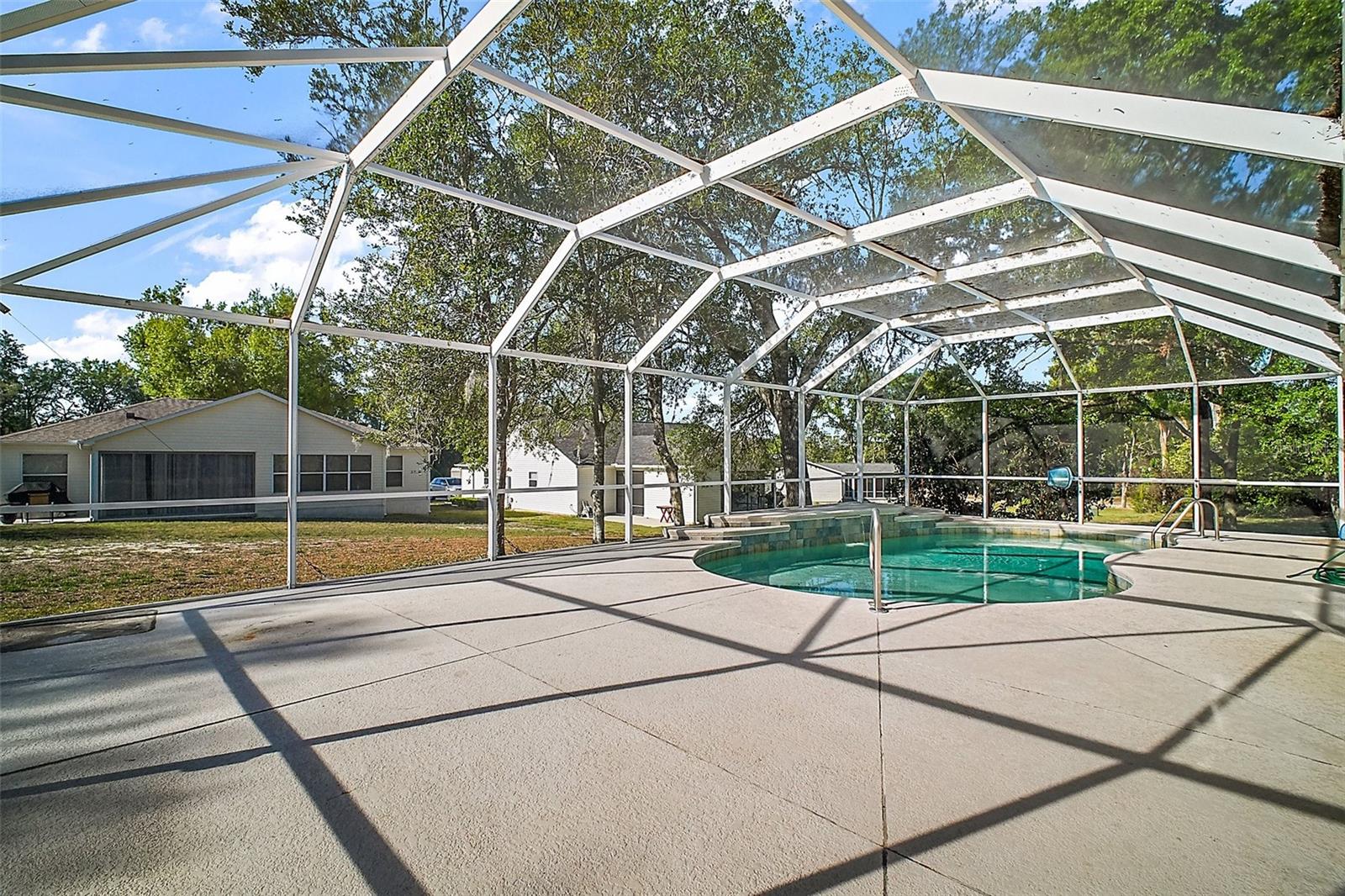 811 HARPER PL, LADY LAKE, FL, 32159