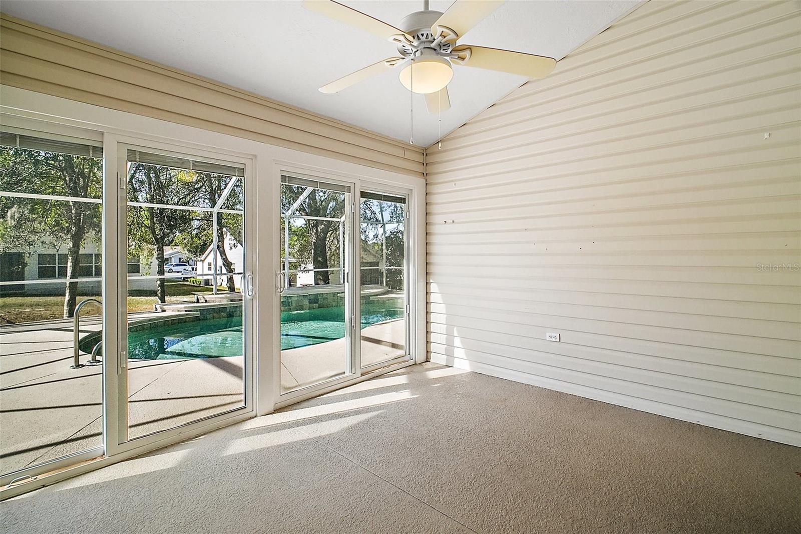 811 HARPER PL, LADY LAKE, FL, 32159