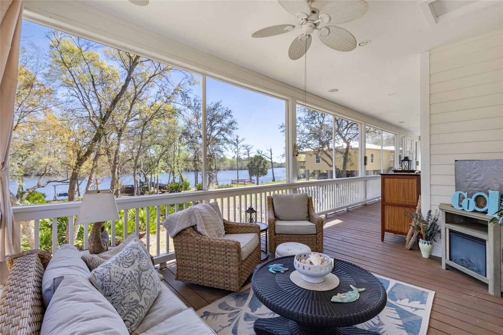 8299 RIVERVIEW RD, FANNING SPRINGS, FL, 32693