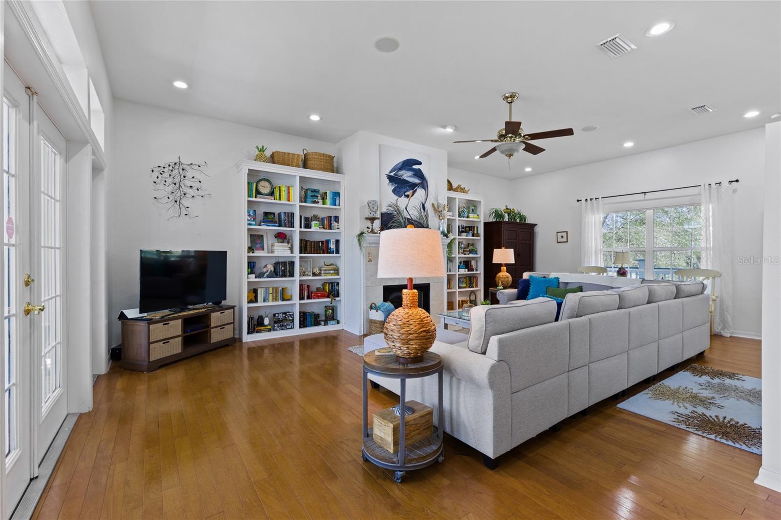 8299 RIVERVIEW RD, FANNING SPRINGS, FL, 32693