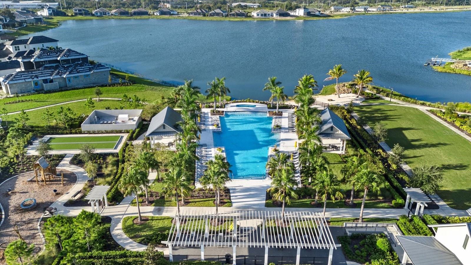 8281 GRANDE SHORES DR, SARASOTA, FL, 34240