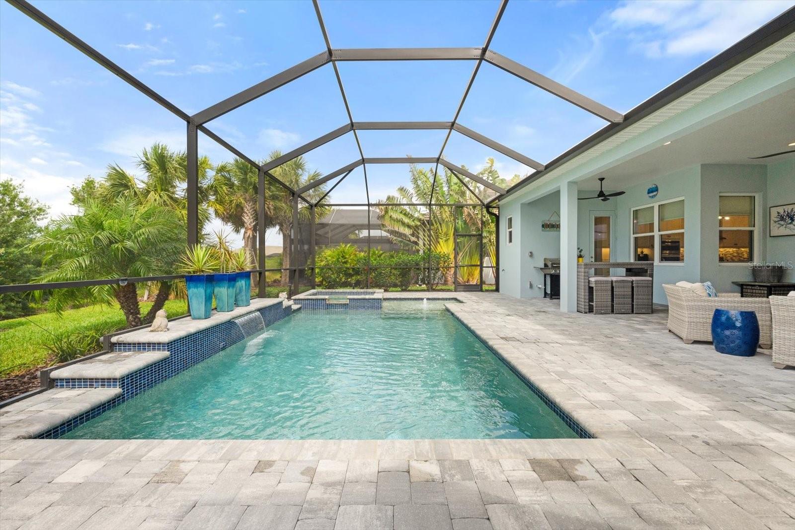 8281 GRANDE SHORES DR, SARASOTA, FL, 34240