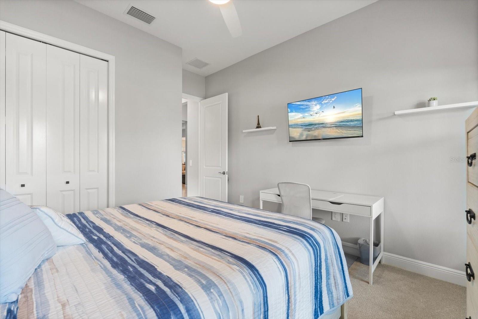8281 GRANDE SHORES DR, SARASOTA, FL, 34240