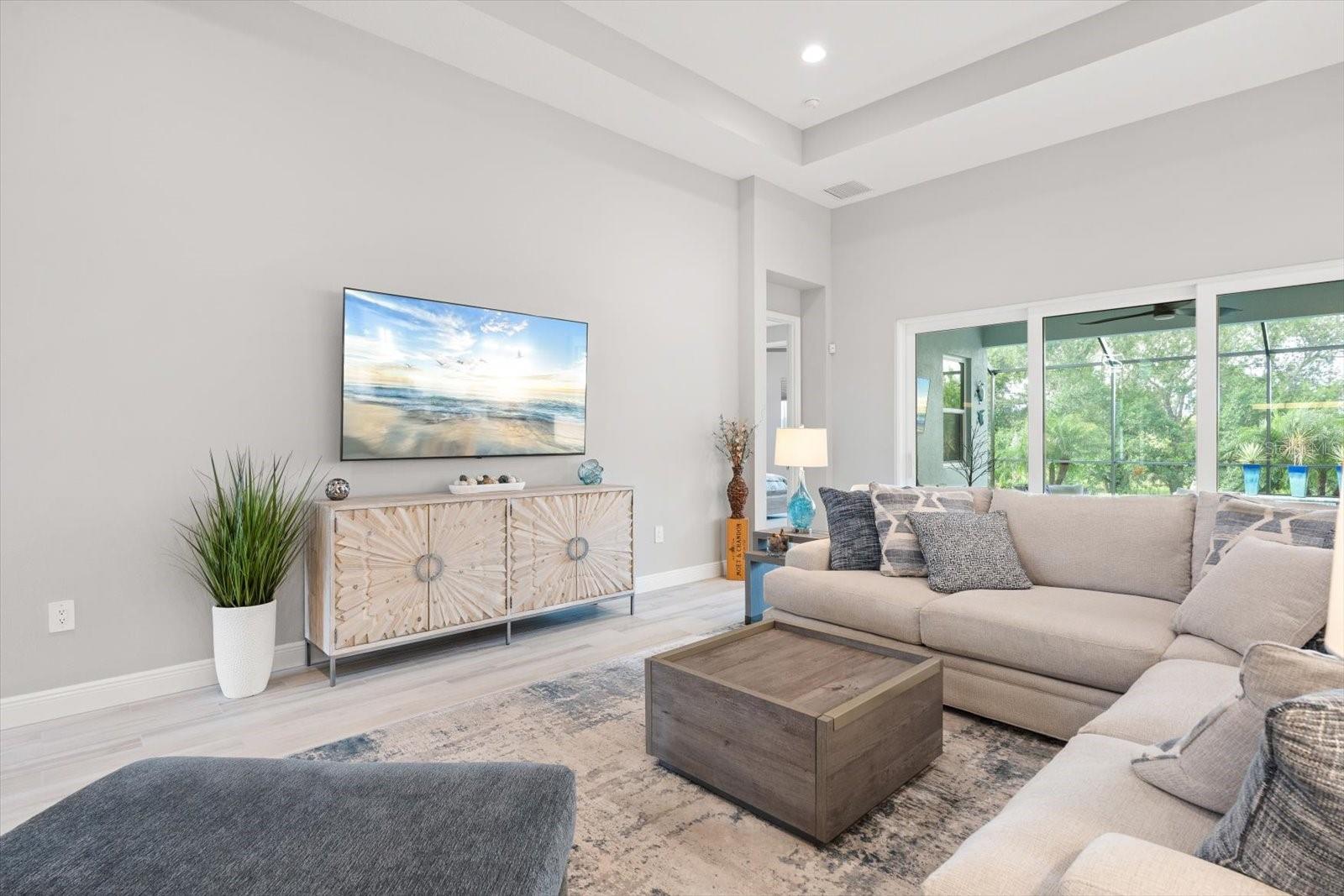 8281 GRANDE SHORES DR, SARASOTA, FL, 34240