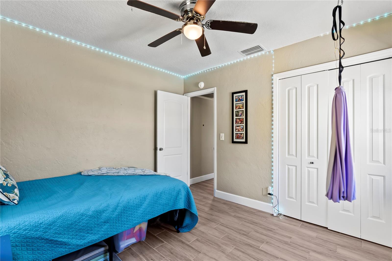 715 39TH AVE NE, ST PETERSBURG, FL, 33703