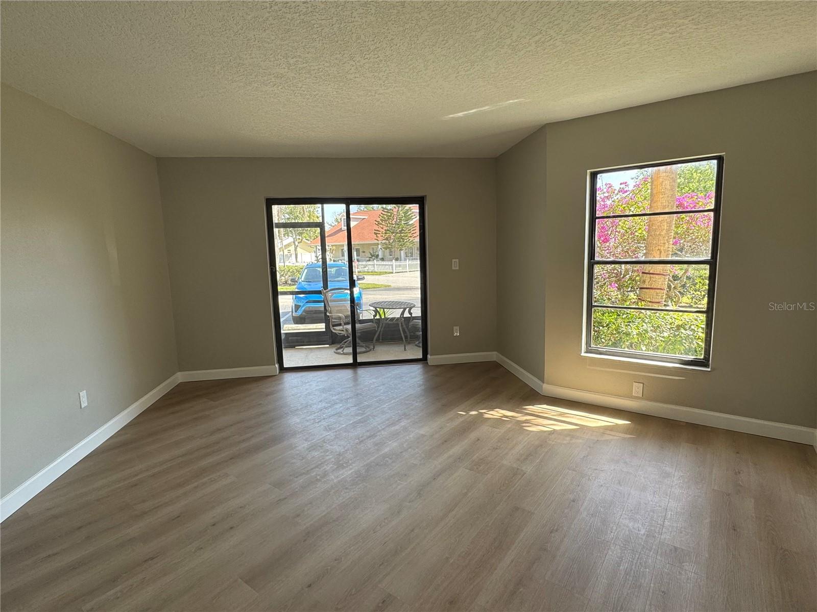 2571 CYPRUS DR #1-102, PALM HARBOR, FL, 34684