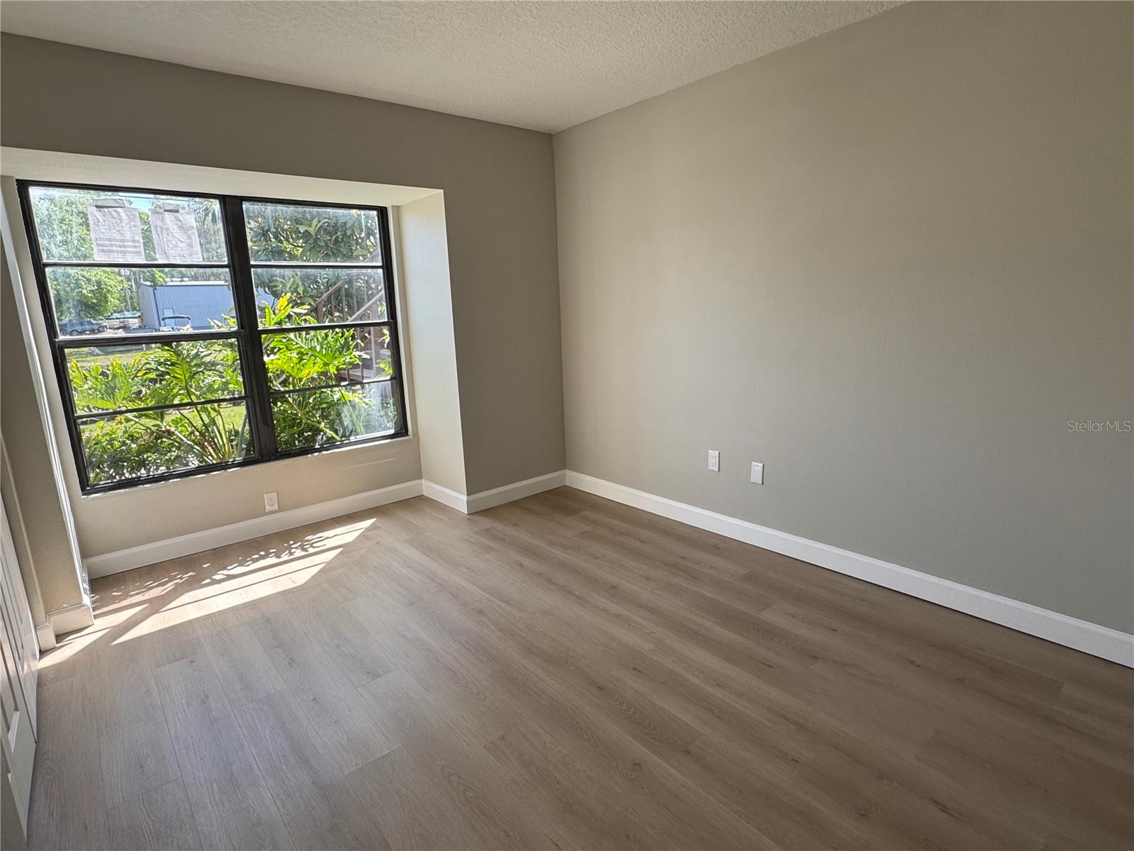 2571 CYPRUS DR #1-102, PALM HARBOR, FL, 34684