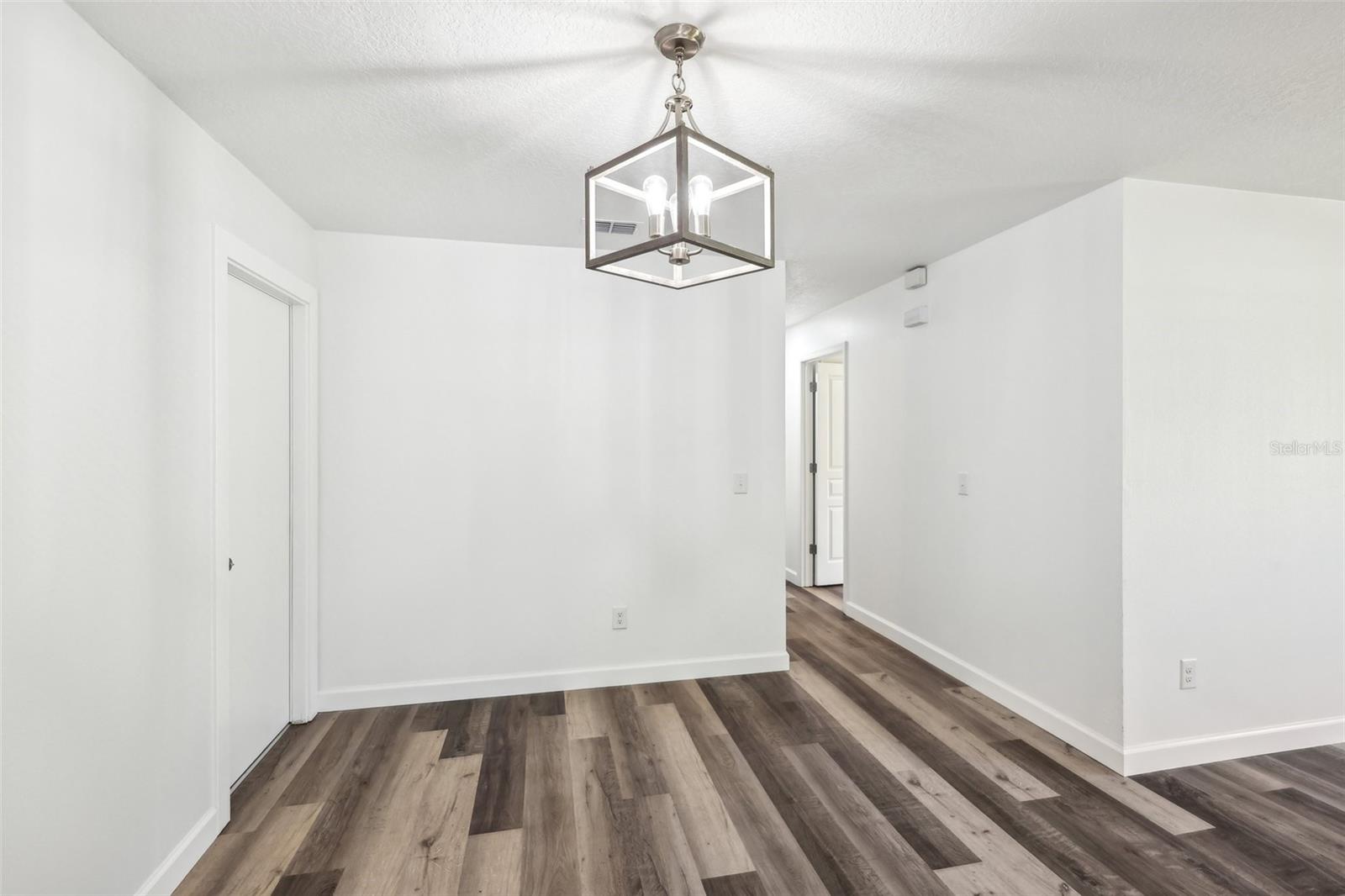 670 S BLUE LAKE AVE, DELAND, FL, 32724
