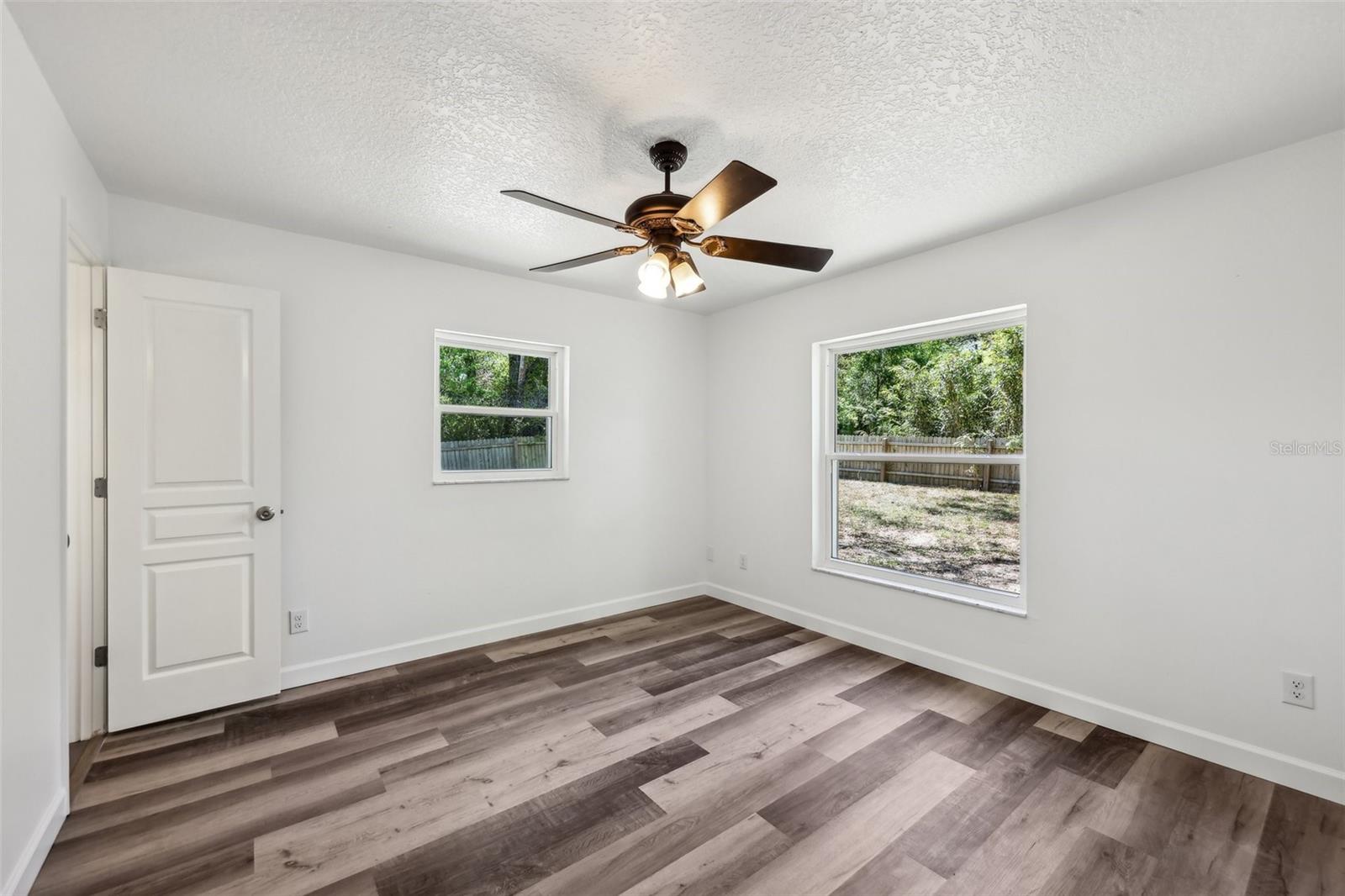 670 S BLUE LAKE AVE, DELAND, FL, 32724