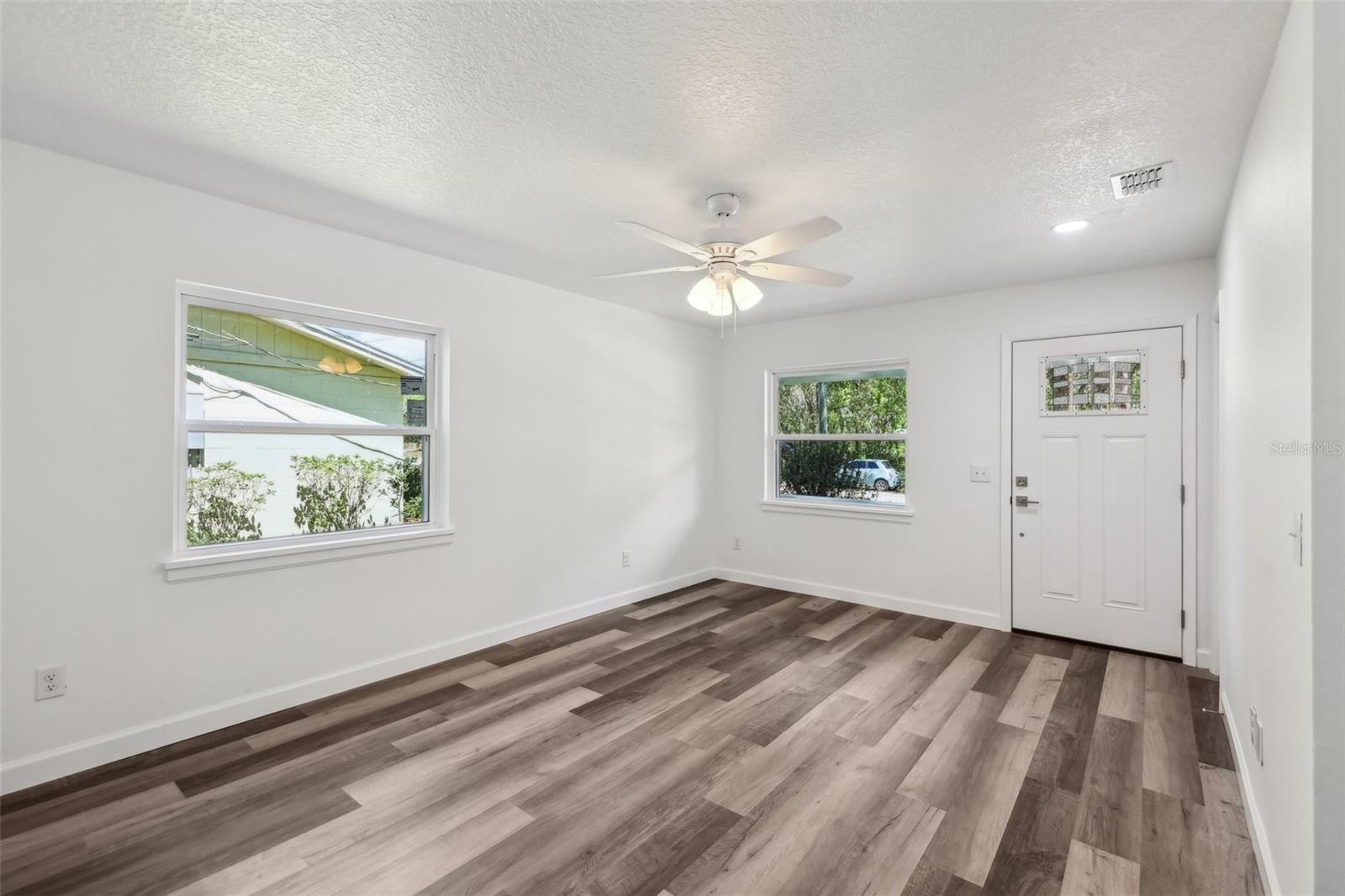 670 S BLUE LAKE AVE, DELAND, FL, 32724