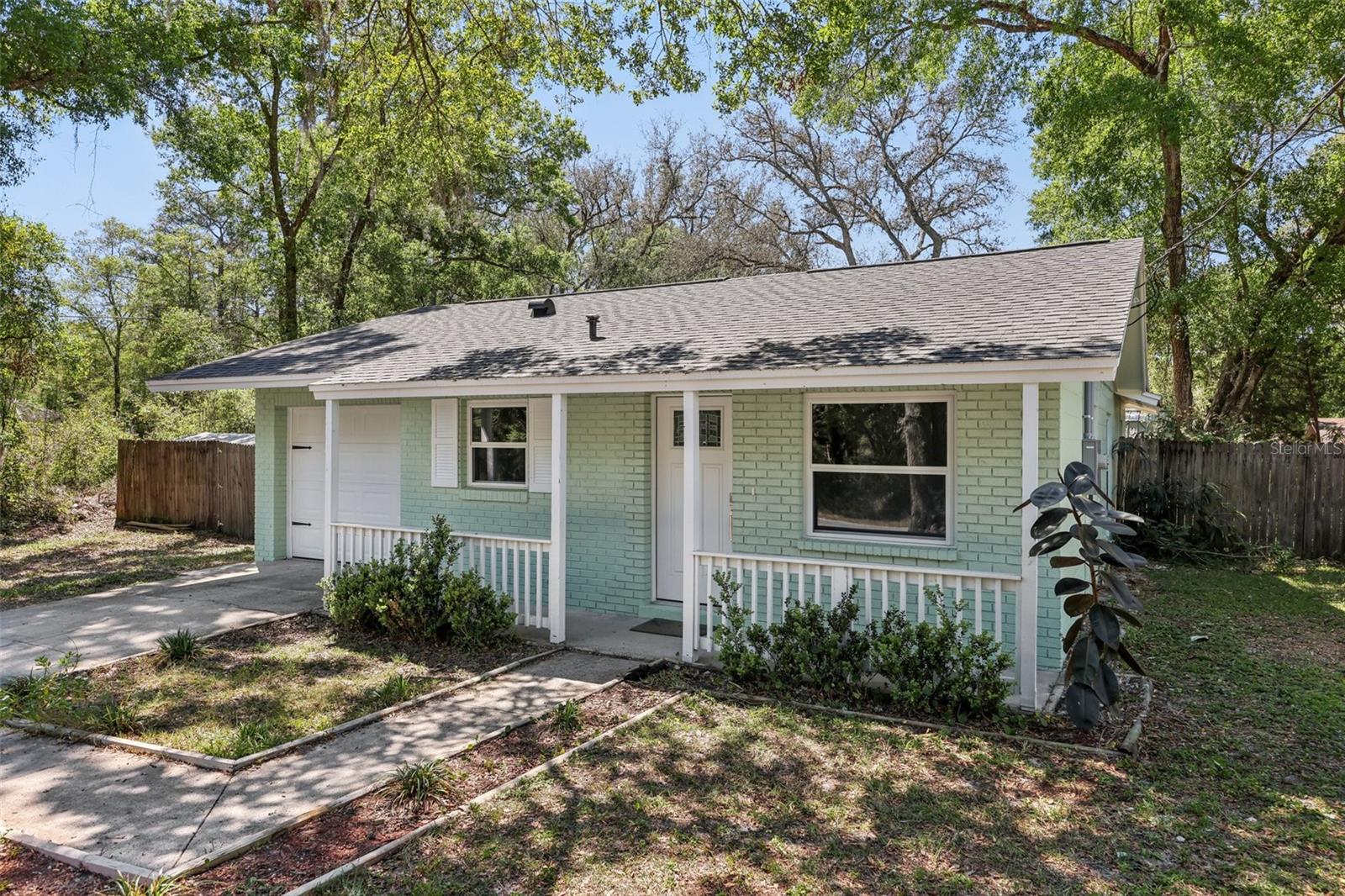 670 S BLUE LAKE AVE, DELAND, FL, 32724