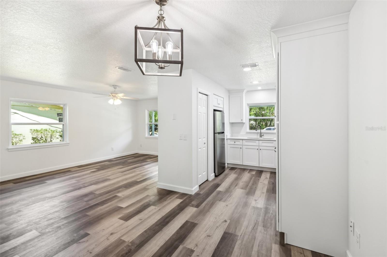 670 S BLUE LAKE AVE, DELAND, FL, 32724
