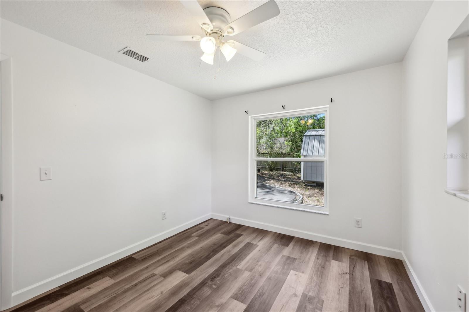 670 S BLUE LAKE AVE, DELAND, FL, 32724