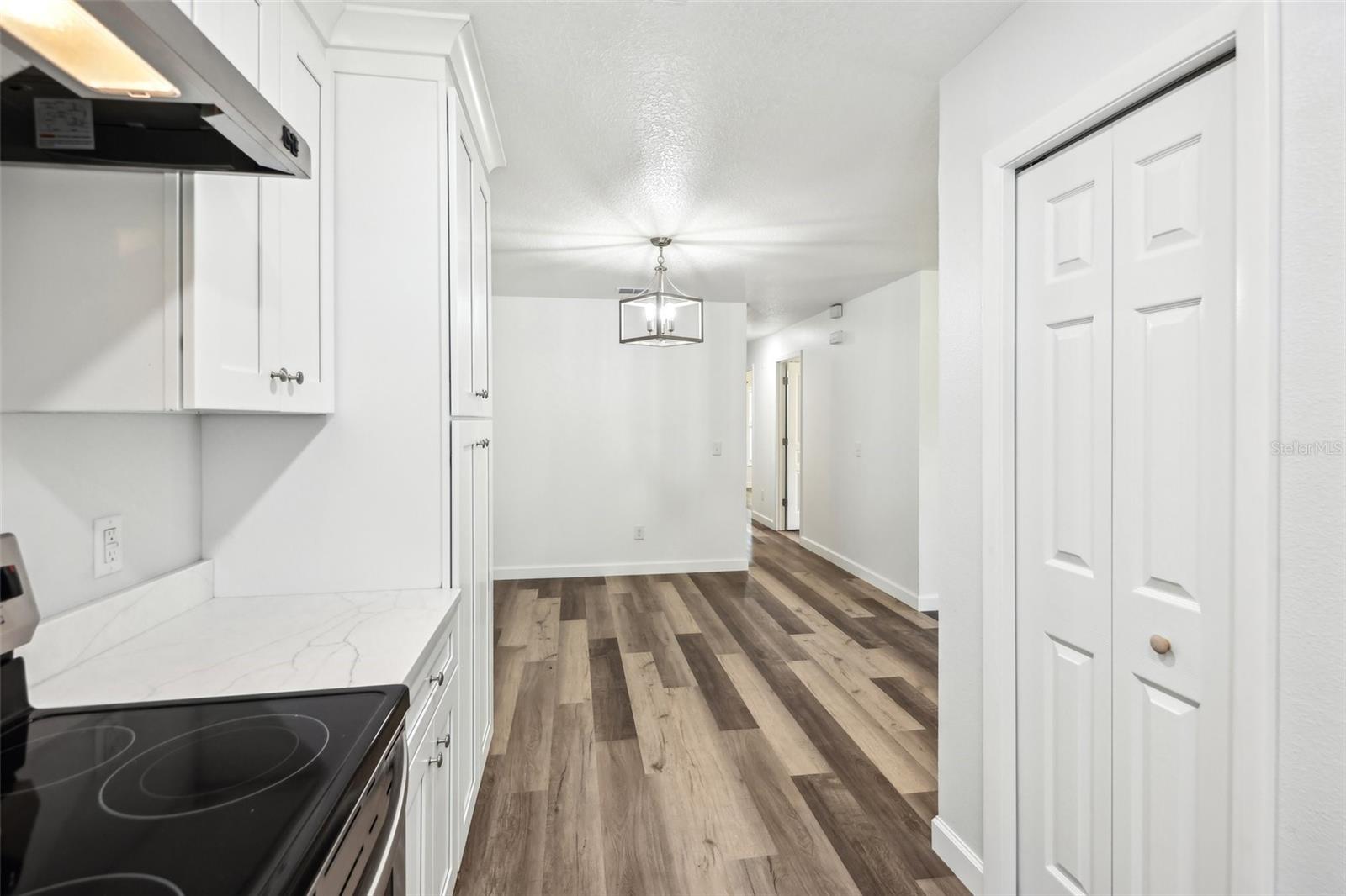 670 S BLUE LAKE AVE, DELAND, FL, 32724