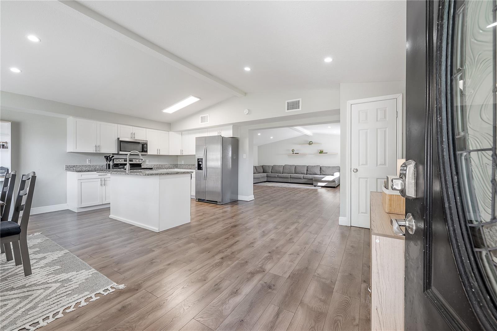 301 WOOTEN RD, LUTZ, FL, 33548