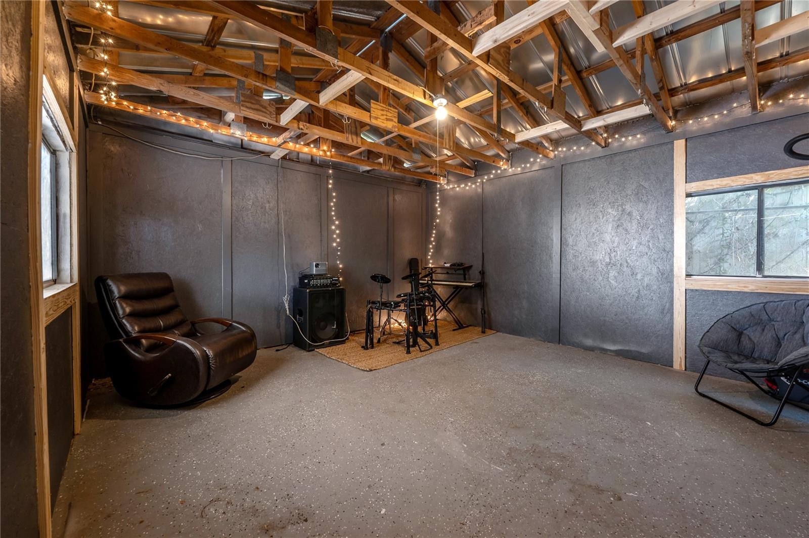 301 WOOTEN RD, LUTZ, FL, 33548