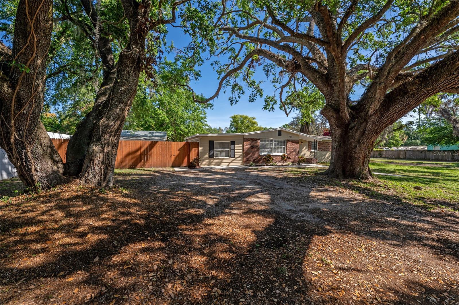 301 WOOTEN RD, LUTZ, FL, 33548