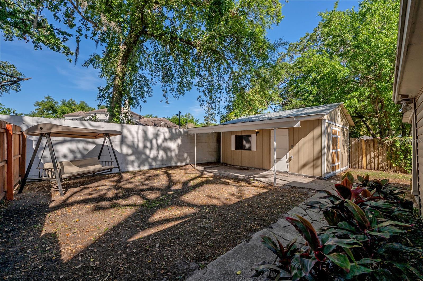 301 WOOTEN RD, LUTZ, FL, 33548
