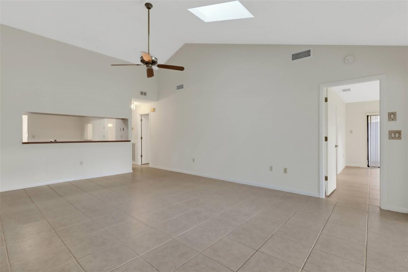 A4646340 Property Photo