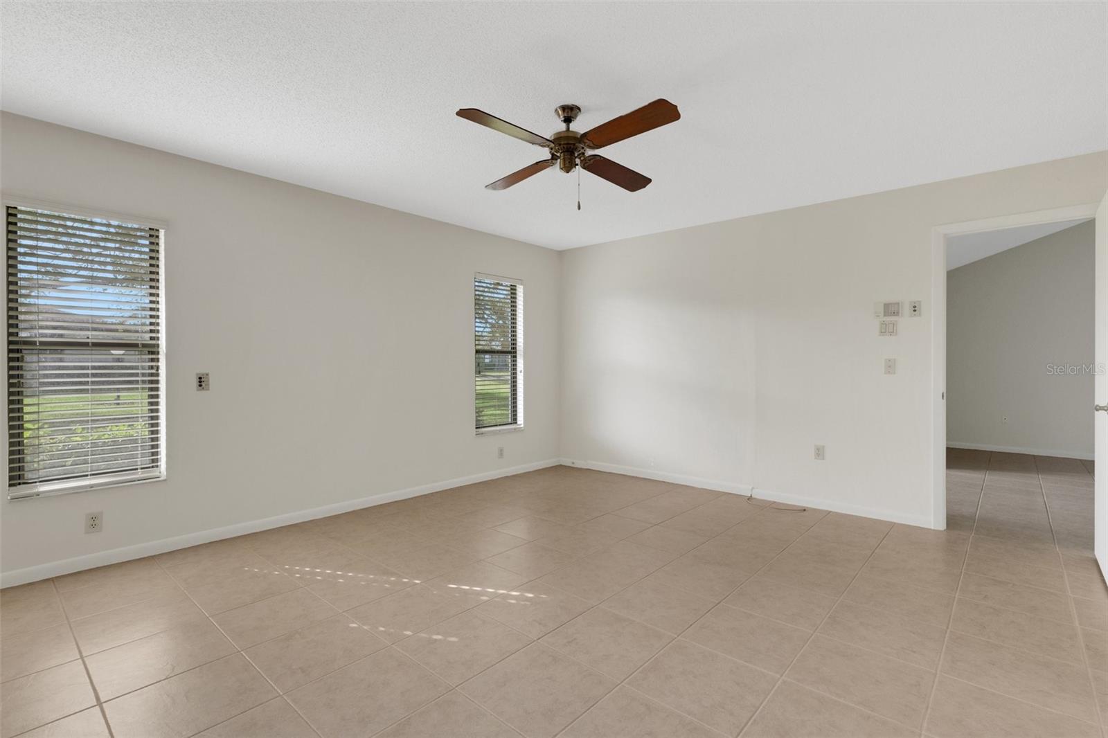A4646340 Property Photo