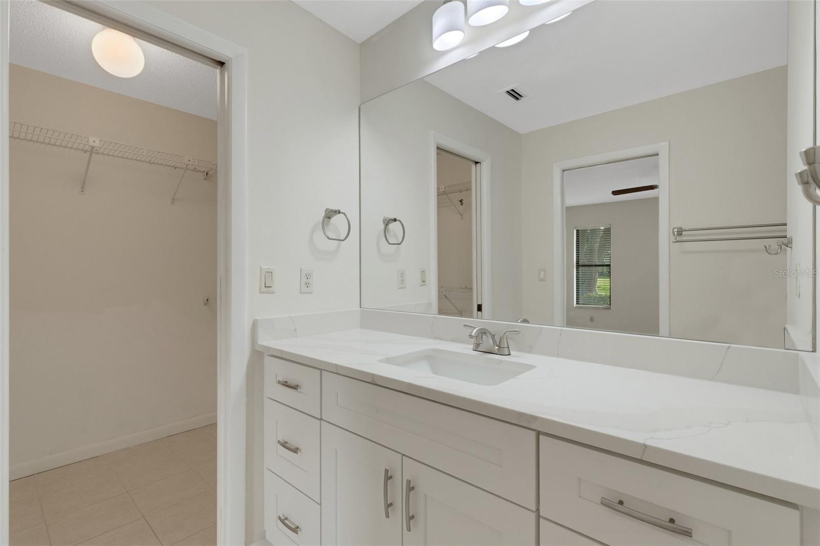 A4646340 Property Photo