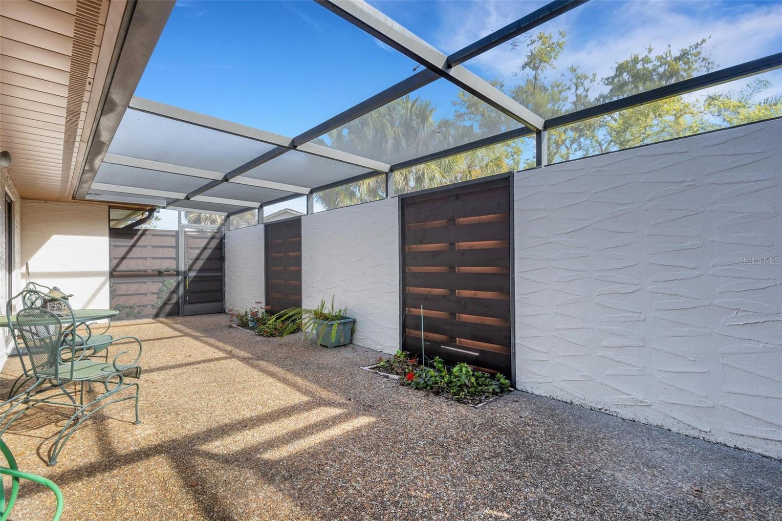 A4646340 Property Photo