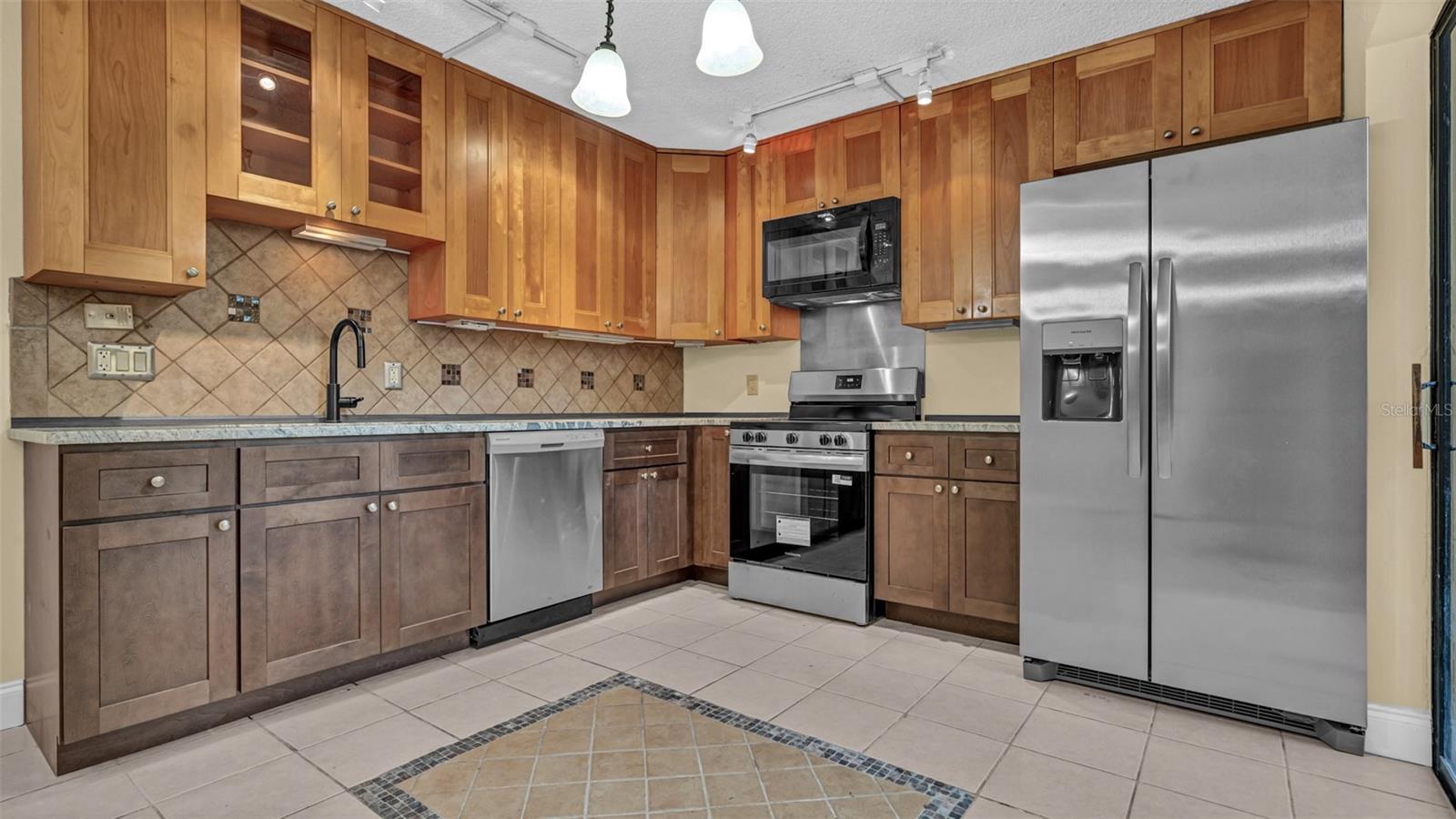 709 1ST CT, PALM HARBOR, FL, 34684