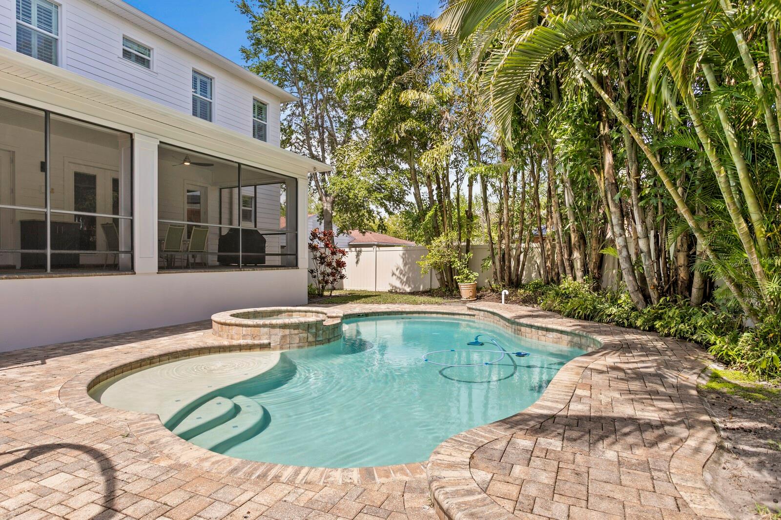 47 MARTINIQUE AVE, TAMPA, FL, 33606