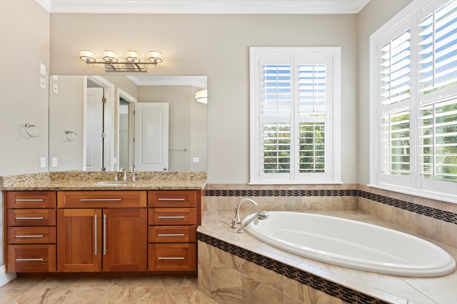 47 MARTINIQUE AVE, TAMPA, FL, 33606