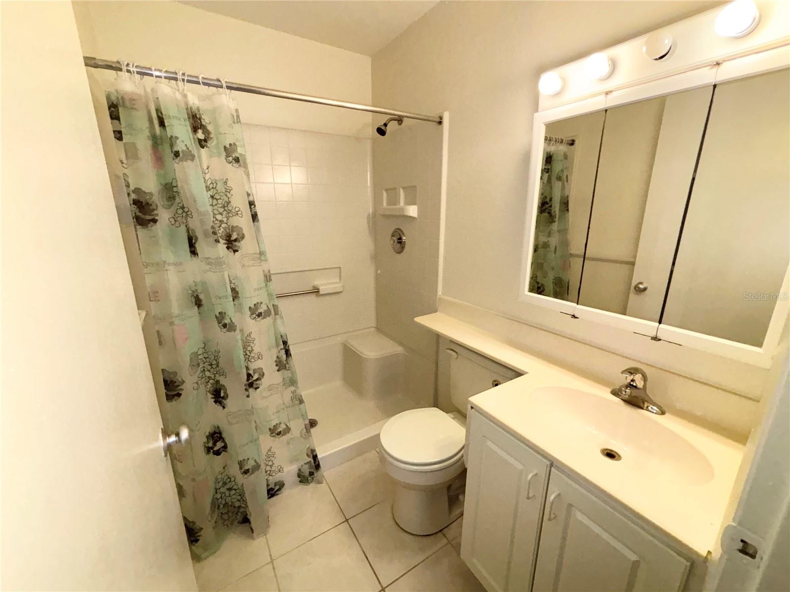 1219 CLUB CIR, LAKESHORE, FL, 33854