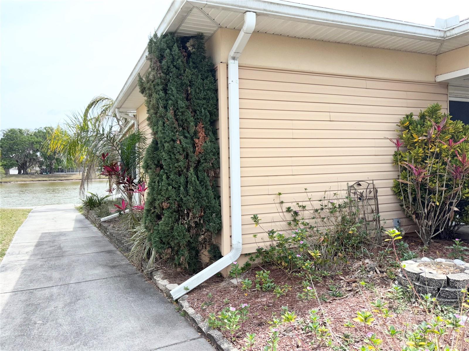 1219 CLUB CIR, LAKESHORE, FL, 33854