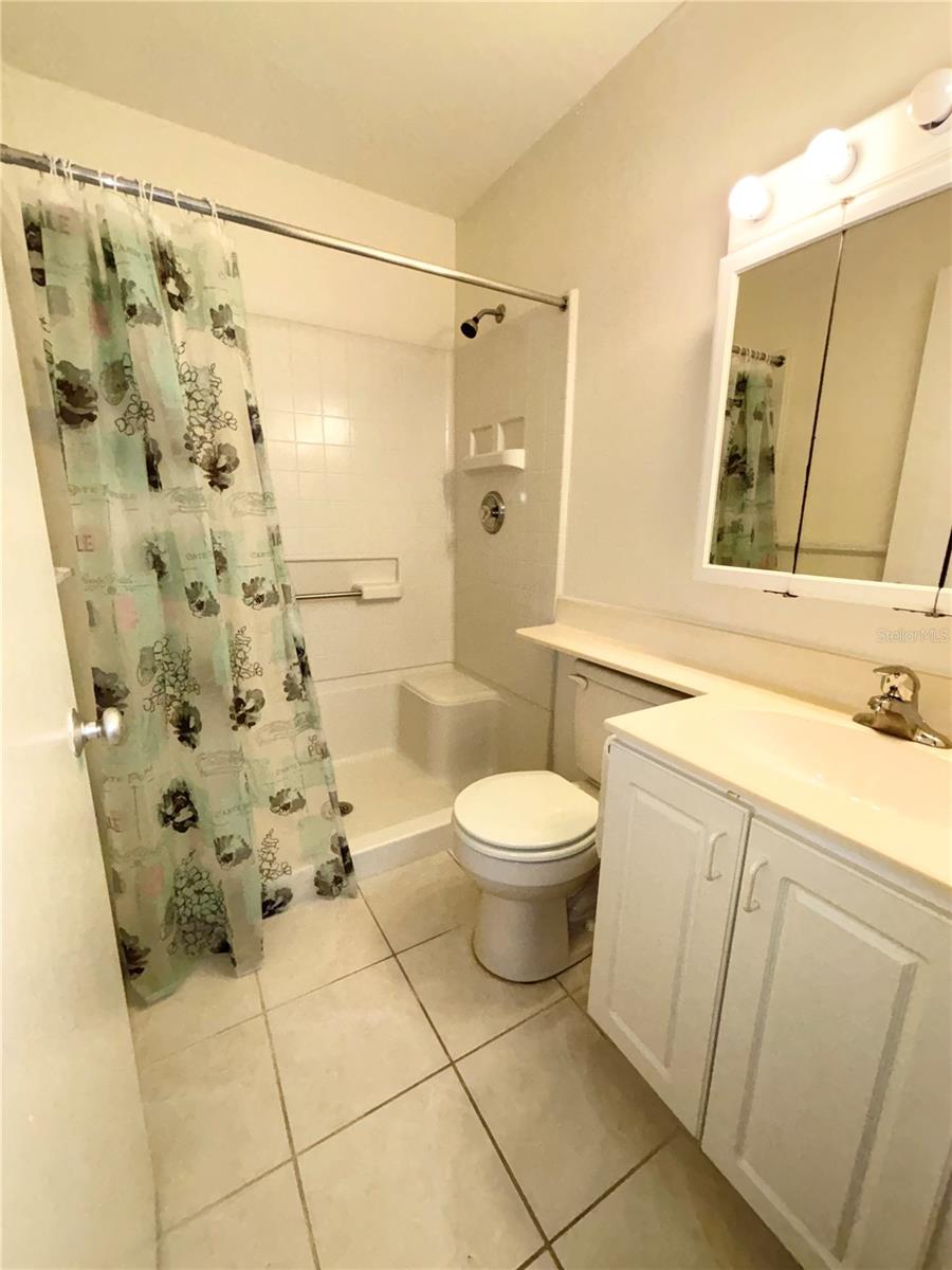 1219 CLUB CIR, LAKESHORE, FL, 33854