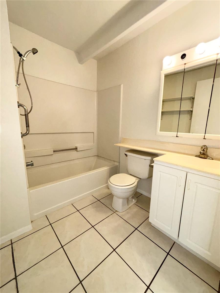 1219 CLUB CIR, LAKESHORE, FL, 33854