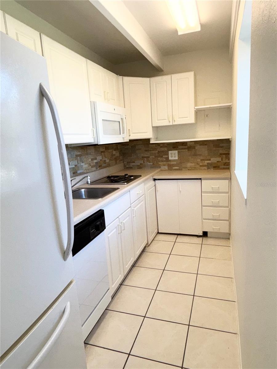 1219 CLUB CIR, LAKESHORE, FL, 33854