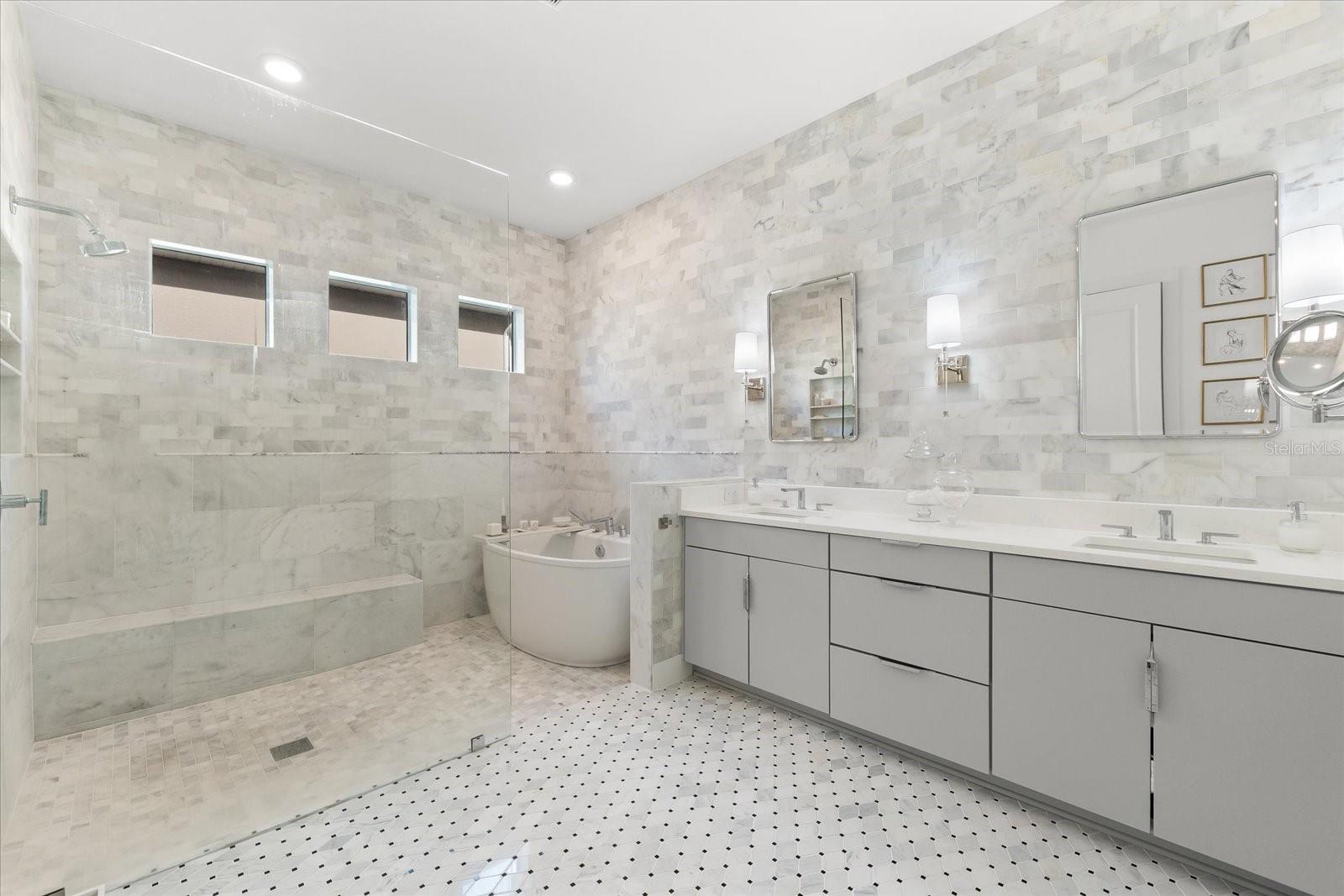 8163 REDONDA LOOP, LAKEWOOD RANCH, FL, 34202