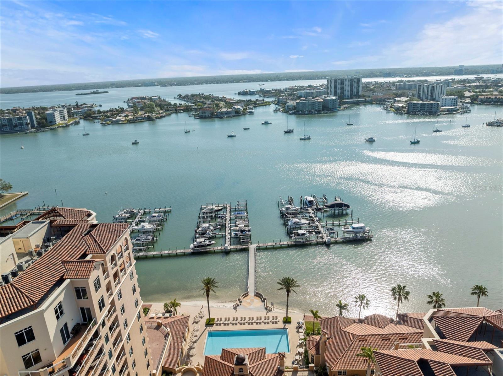 501 MANDALAY AVE #810, CLEARWATER BEACH, FL, 33767