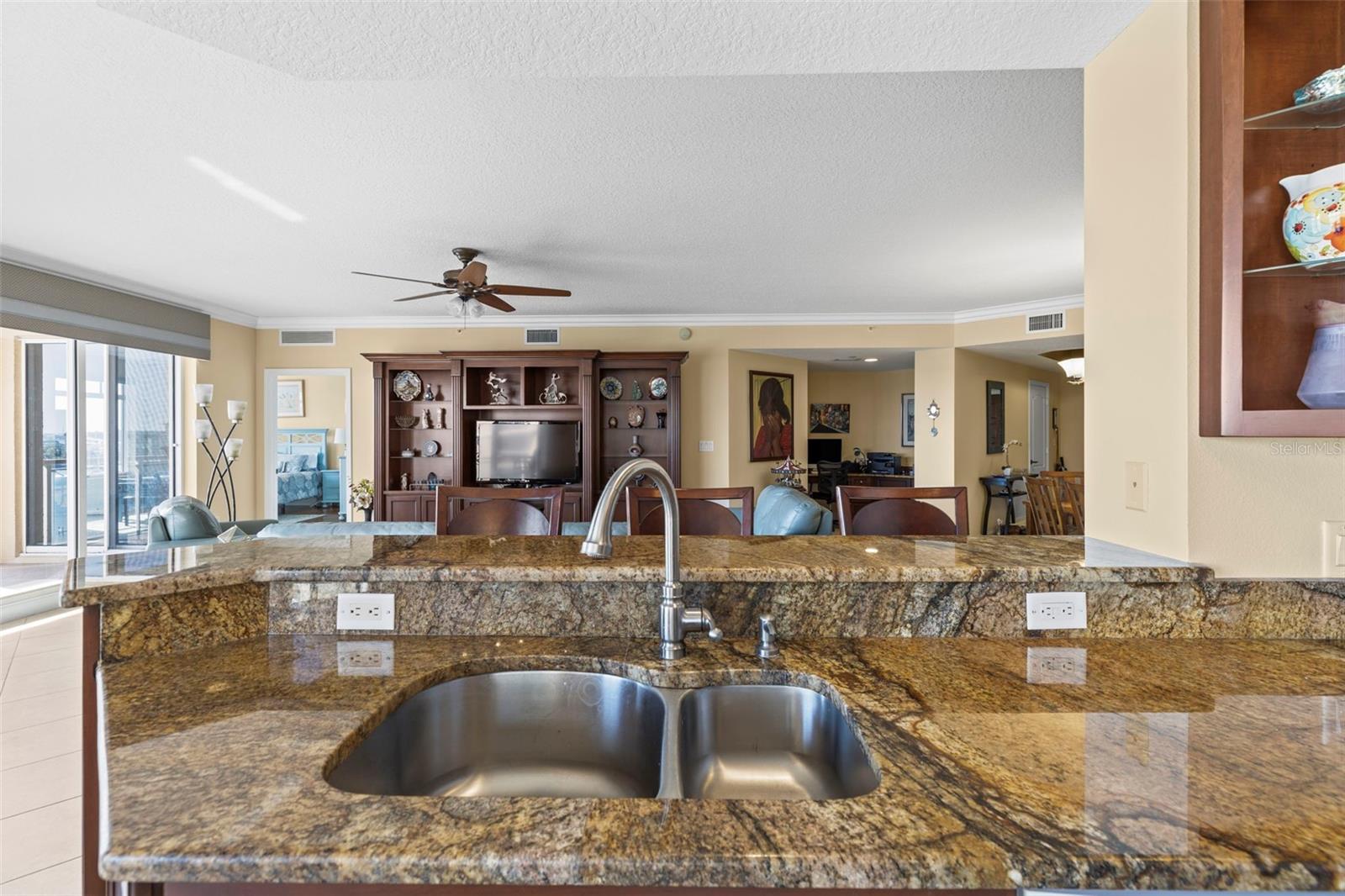 501 MANDALAY AVE #810, CLEARWATER BEACH, FL, 33767