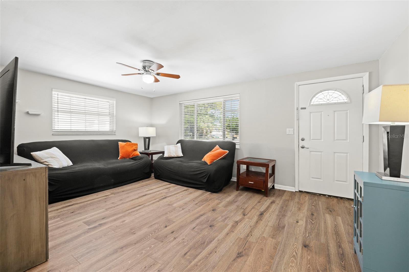 8766 91ST ST, SEMINOLE, FL, 33777