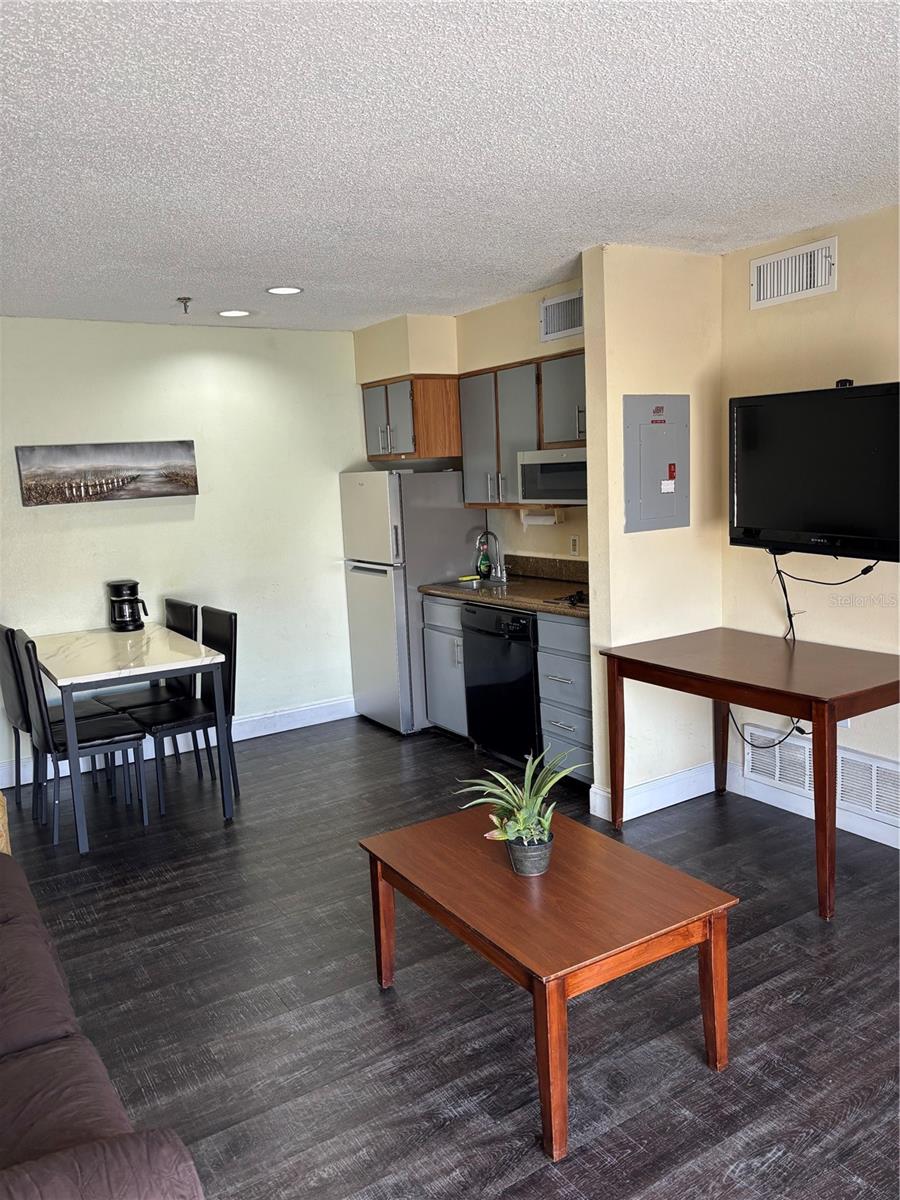 3100 PARKWAY BLVD #123, KISSIMMEE, FL, 34747