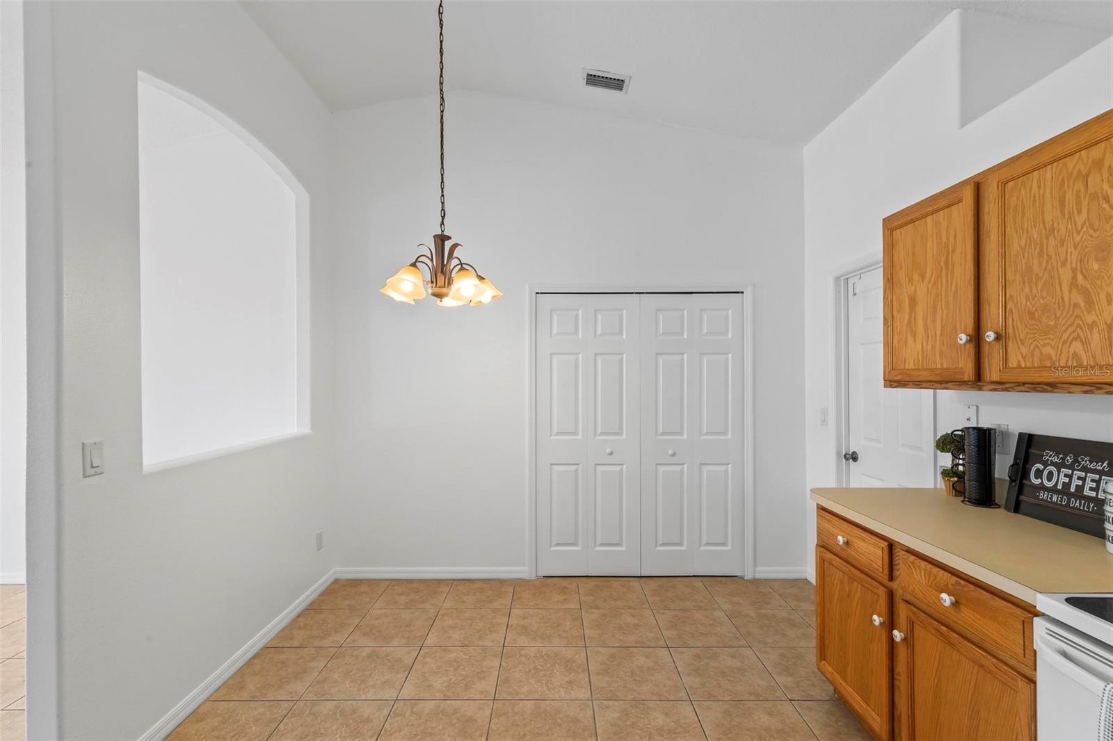 14 PEBBLE WOOD LN, PALM COAST, FL, 32164