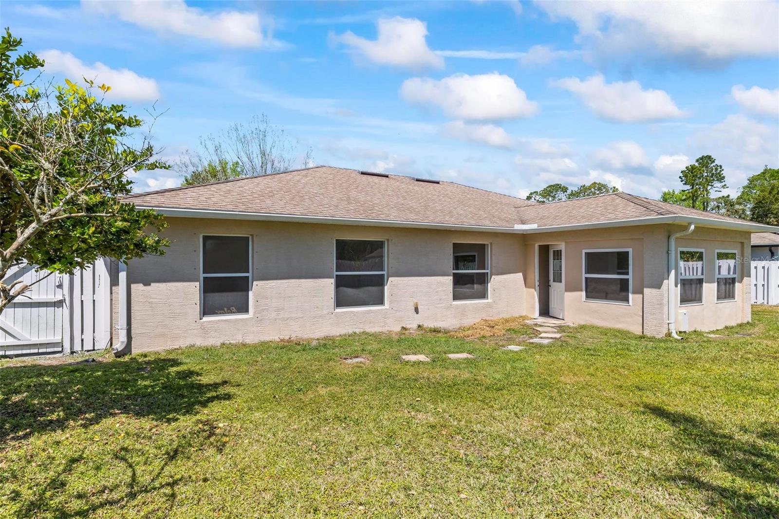 14 PEBBLE WOOD LN, PALM COAST, FL, 32164