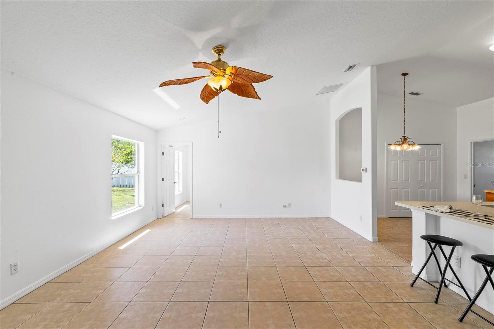 14 PEBBLE WOOD LN, PALM COAST, FL, 32164