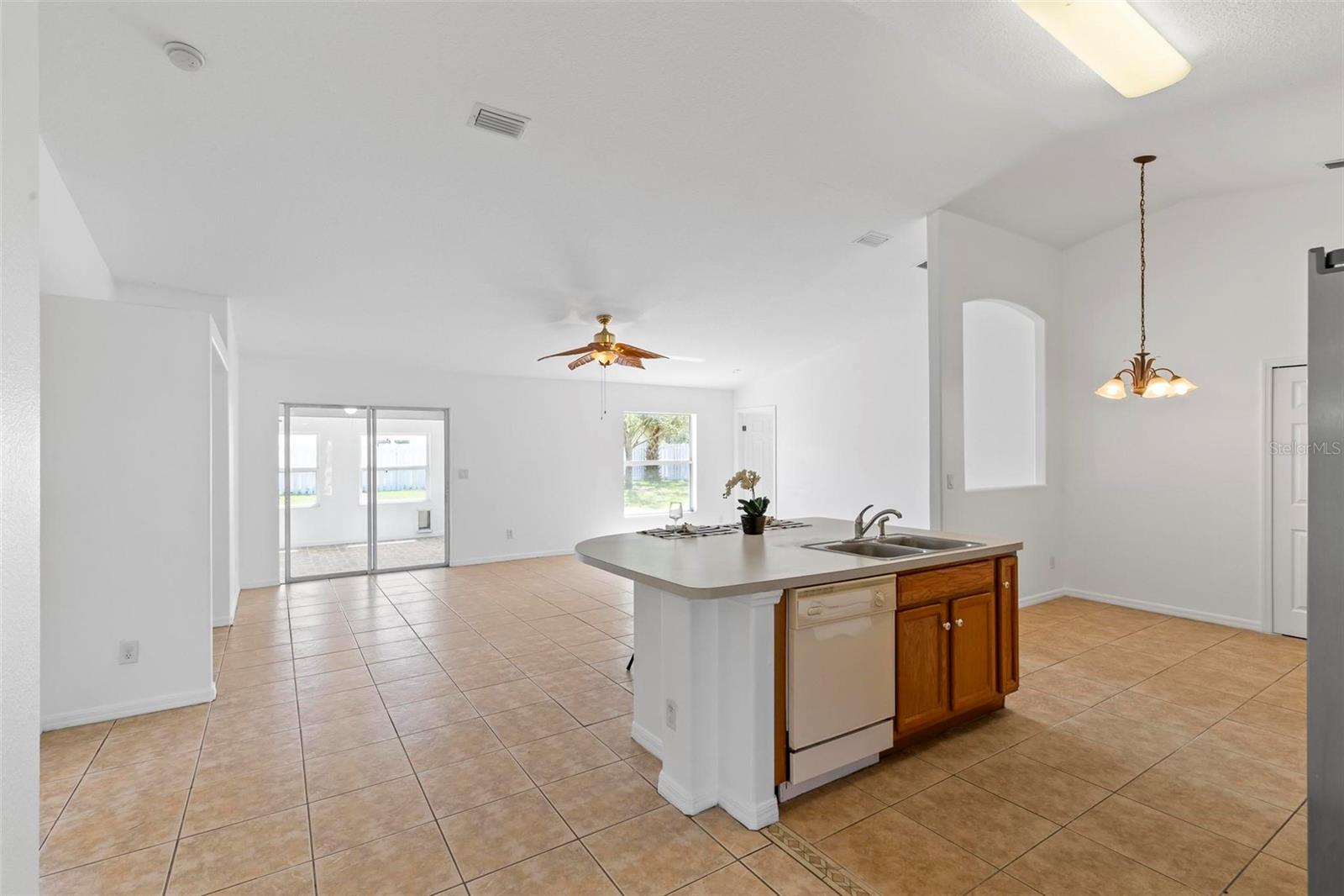 14 PEBBLE WOOD LN, PALM COAST, FL, 32164