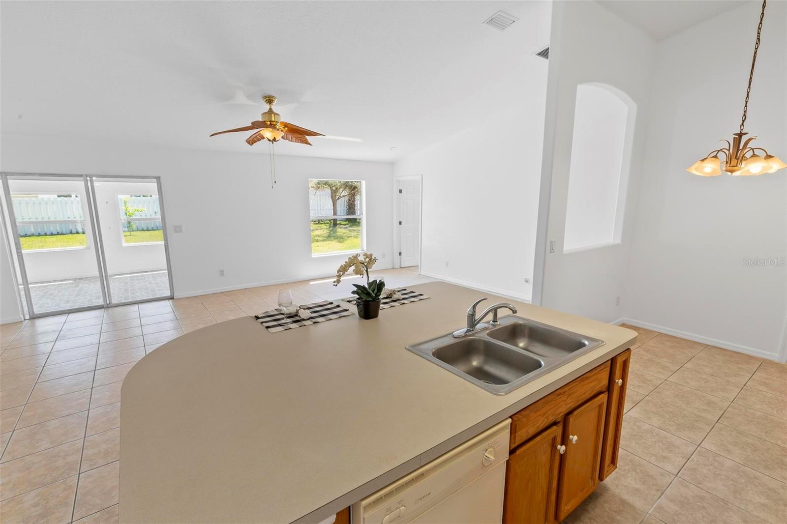 14 PEBBLE WOOD LN, PALM COAST, FL, 32164