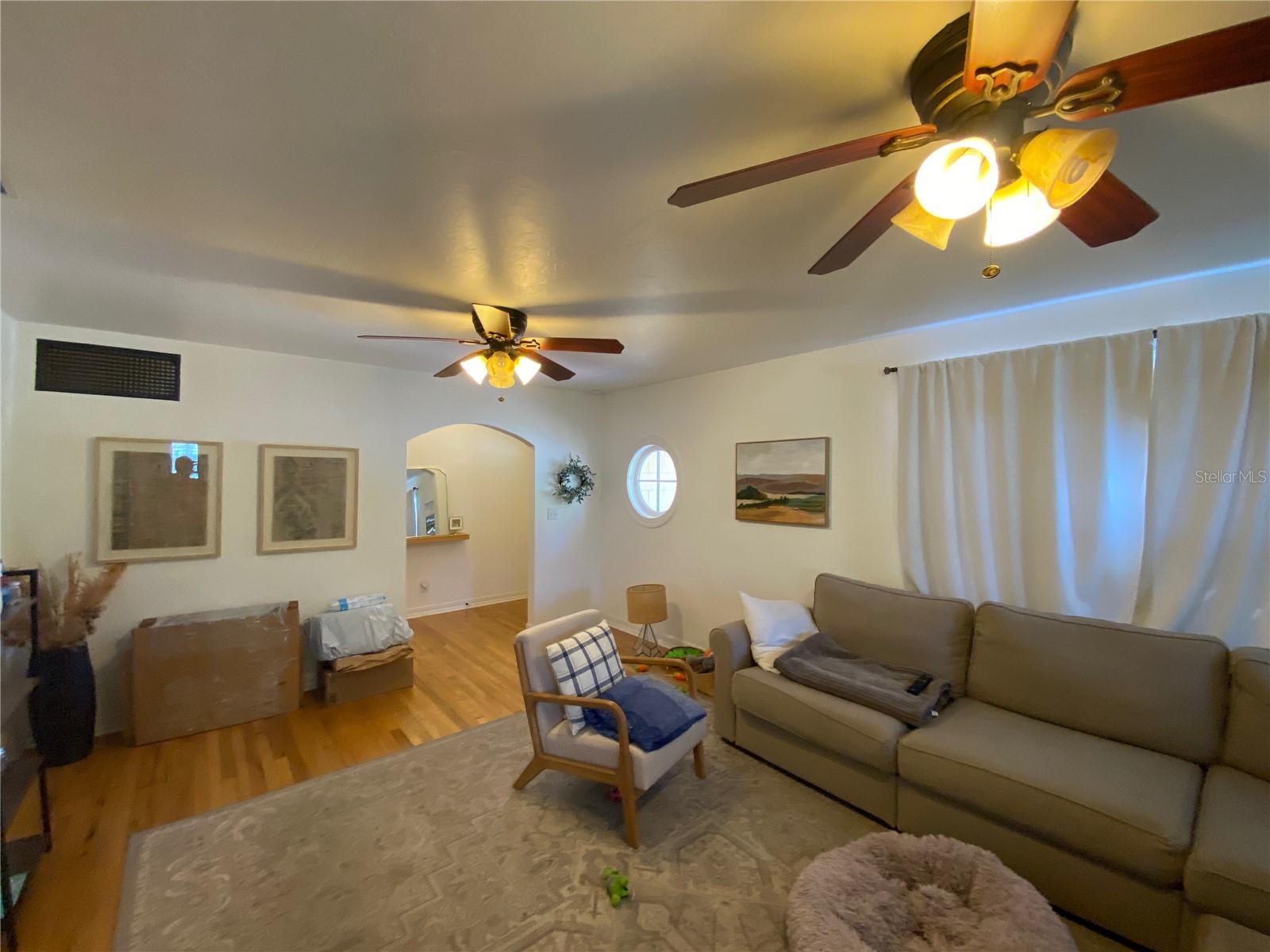 495 24TH AVE N, ST PETERSBURG, FL, 33704