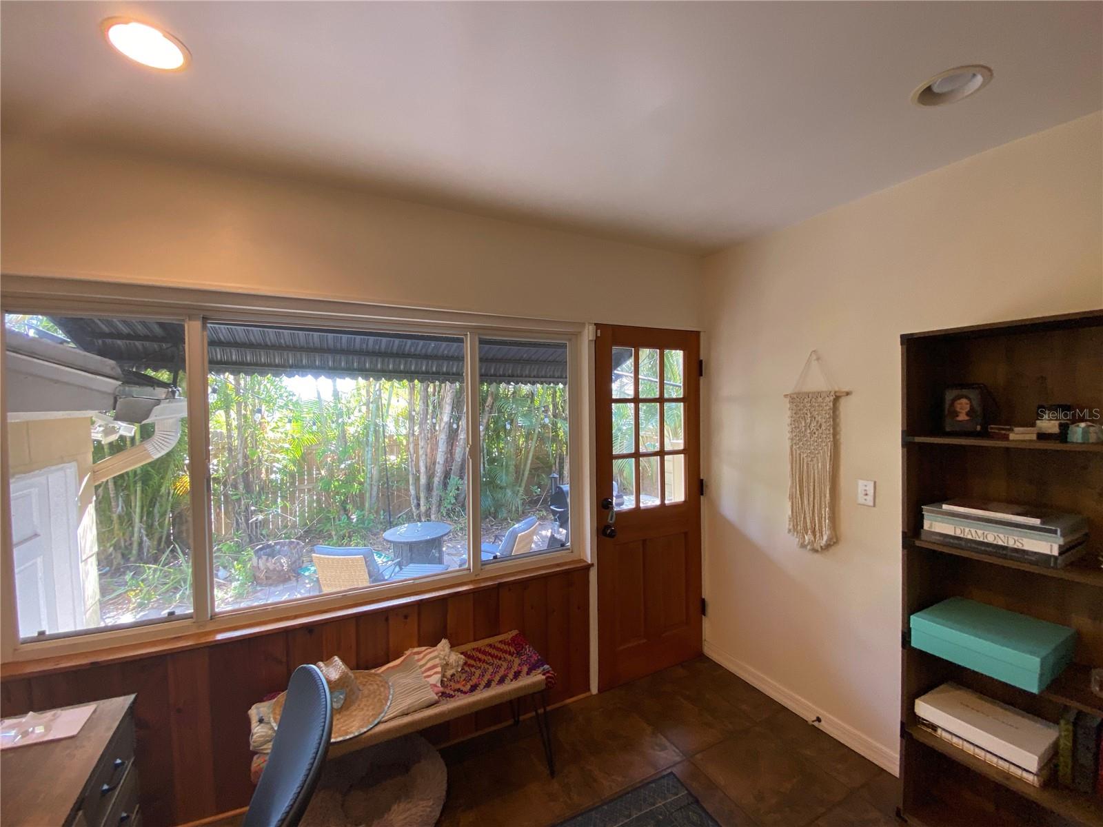 495 24TH AVE N, ST PETERSBURG, FL, 33704