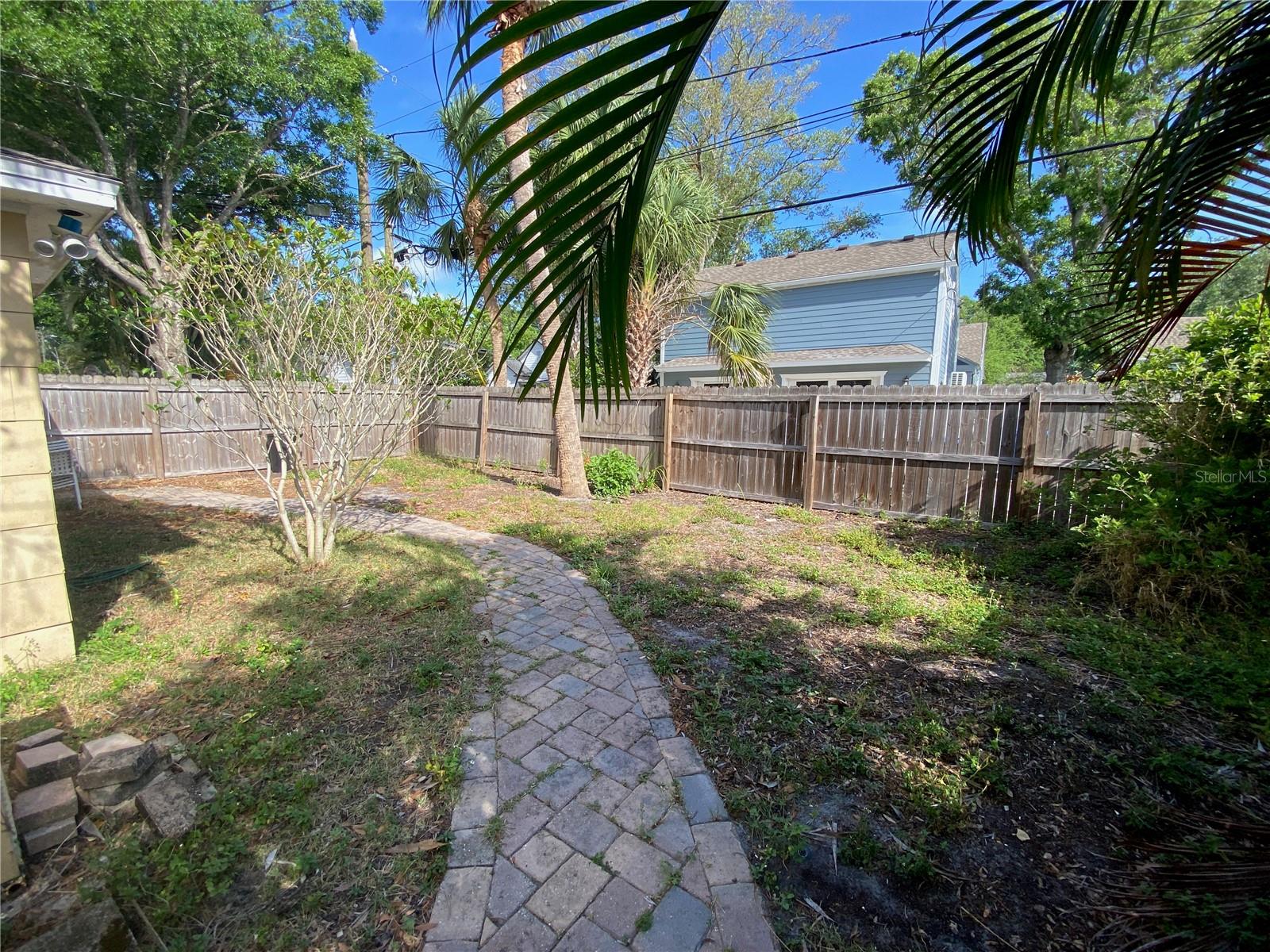 495 24TH AVE N, ST PETERSBURG, FL, 33704