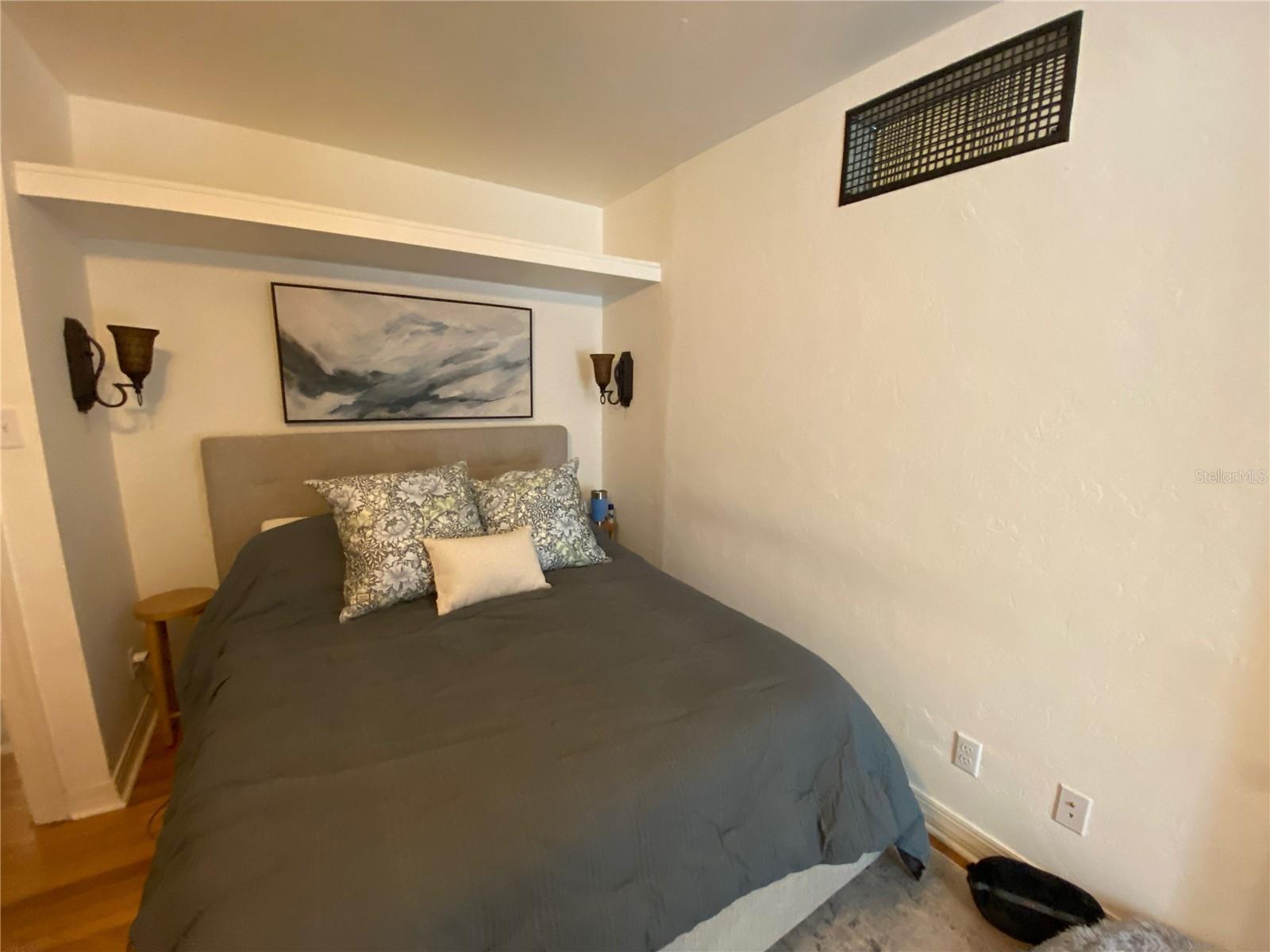 495 24TH AVE N, ST PETERSBURG, FL, 33704